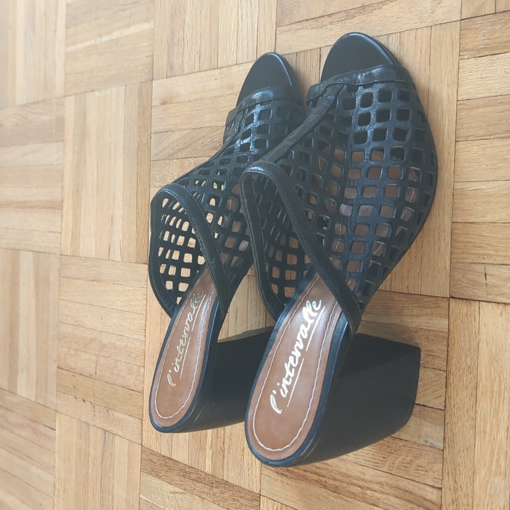 Intervalle Leather Peep Toe Mules - Picture 5 of 7